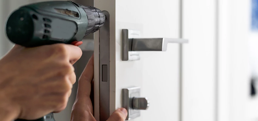 Locksmith For Lock Replacement Near Me in Bell, CA